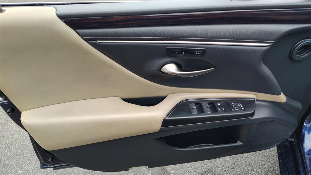 used 2020 Lexus ES 350 car, priced at $23,900