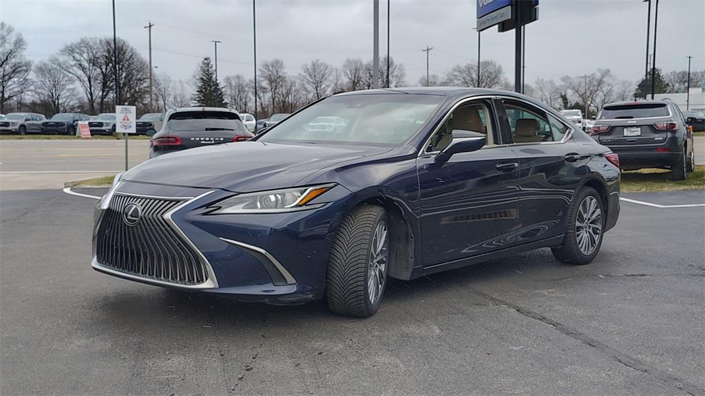 used 2020 Lexus ES 350 car, priced at $23,900