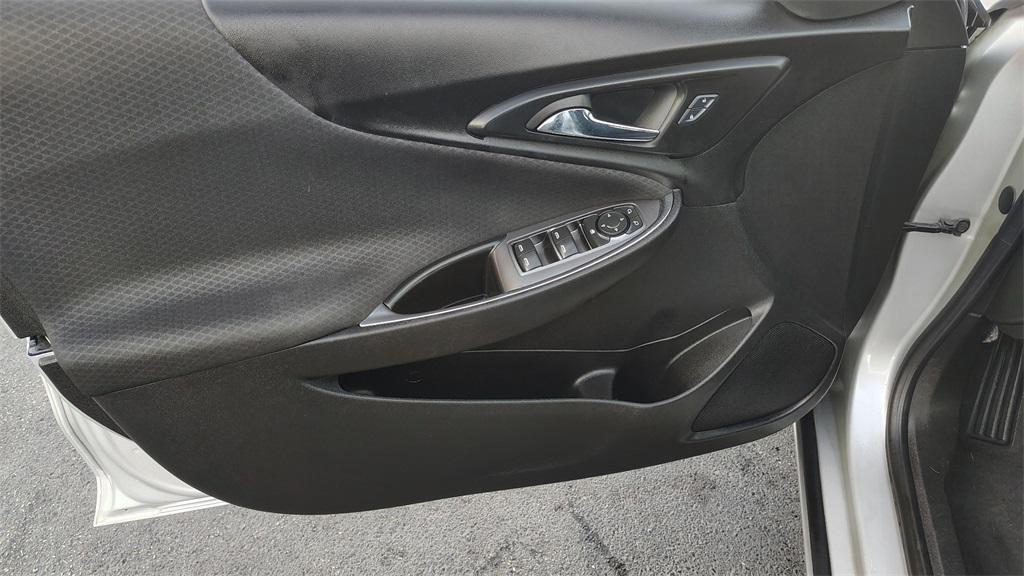 used 2016 Chevrolet Malibu car, priced at $9,900