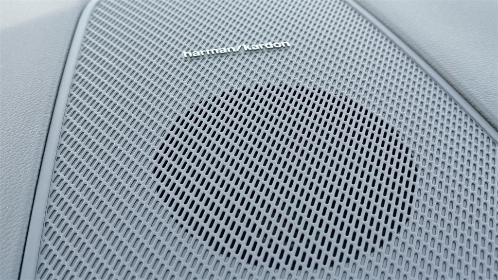 new 2026 Volvo XC60 car, priced at $64,055