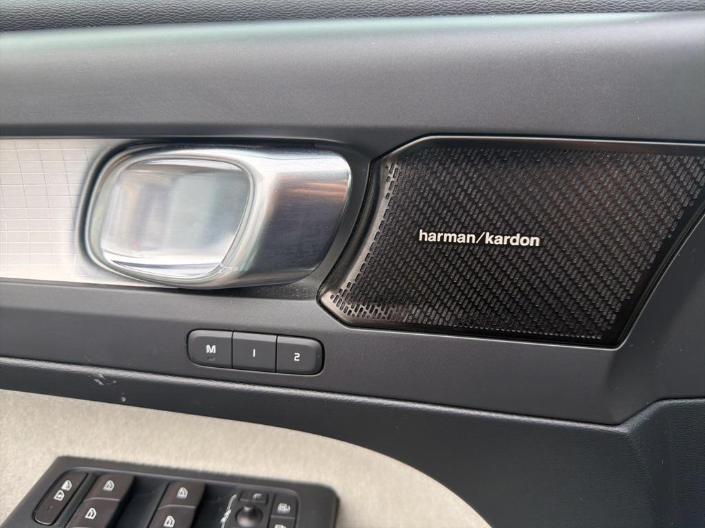 used 2019 Volvo XC40 car, priced at $19,900