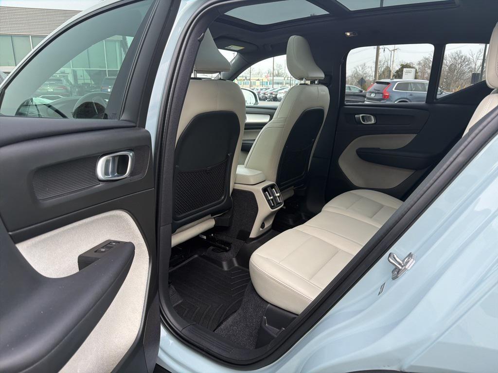 used 2019 Volvo XC40 car, priced at $19,900