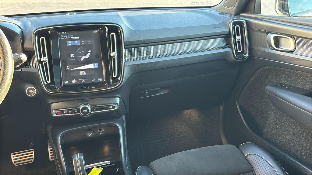 used 2021 Volvo XC40 car, priced at $23,500