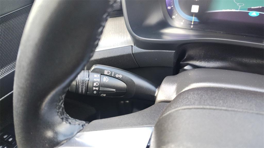 used 2023 Volvo XC40 car, priced at $27,900