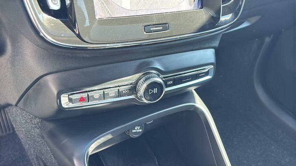 used 2026 Volvo XC40 car, priced at $40,948