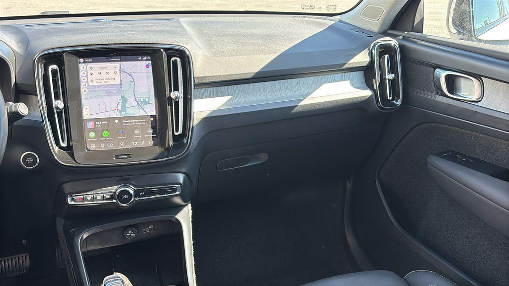 used 2026 Volvo XC40 car, priced at $40,948