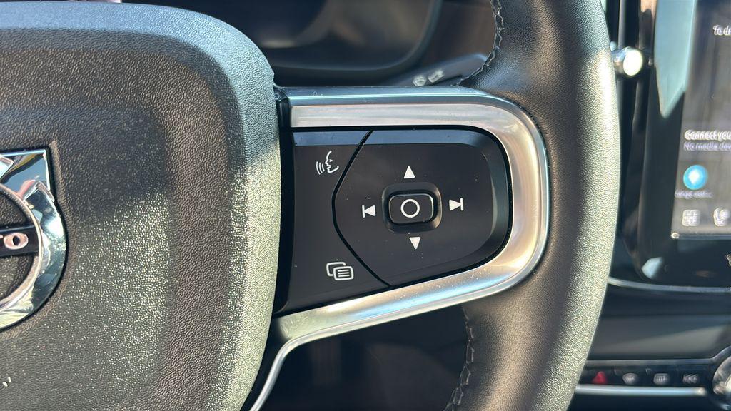 used 2023 Volvo C40 Recharge Pure Electric car, priced at $26,900