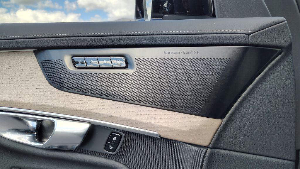 new 2026 Volvo XC90 car, priced at $70,895