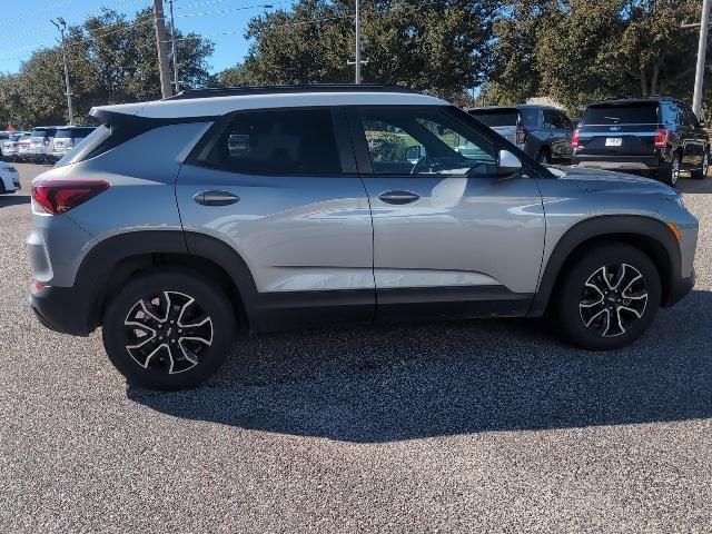 used 2023 Chevrolet TrailBlazer car, priced at $20,559