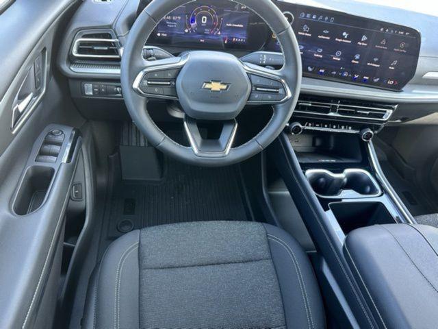 new 2026 Chevrolet Traverse car, priced at $42,019