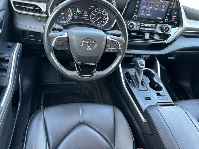 used 2020 Toyota Highlander car, priced at $22,482