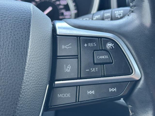 used 2020 Toyota Highlander car, priced at $22,482