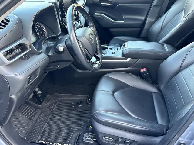 used 2020 Toyota Highlander car, priced at $22,482