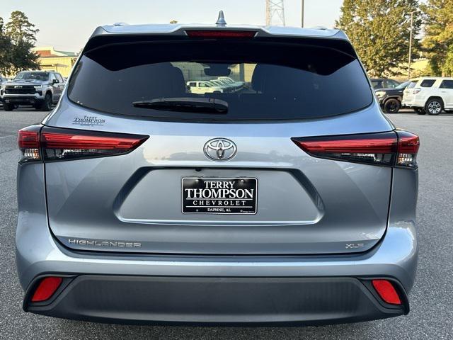 used 2020 Toyota Highlander car, priced at $22,482