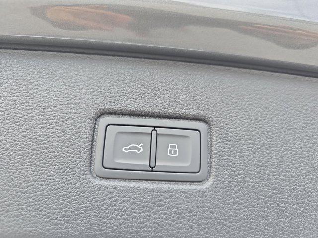 new 2026 Audi Q7 car, priced at $69,995