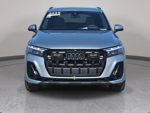 used 2025 Audi Q7 car, priced at $68,948
