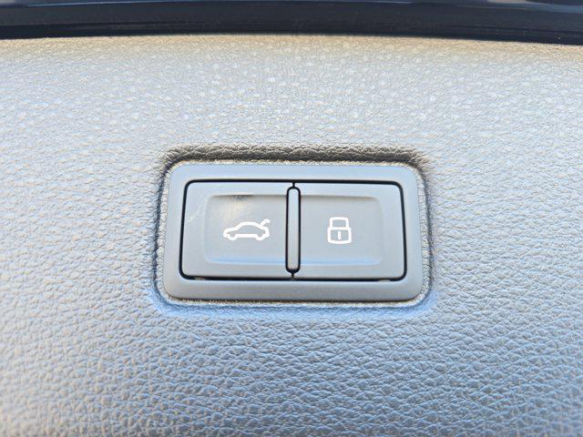 new 2026 Audi Q7 car, priced at $67,490