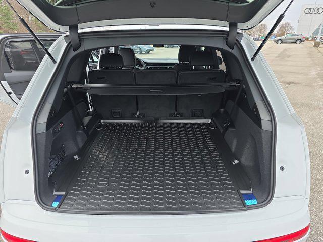new 2026 Audi Q7 car, priced at $69,163