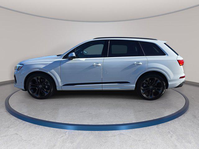 new 2026 Audi Q7 car, priced at $68,055