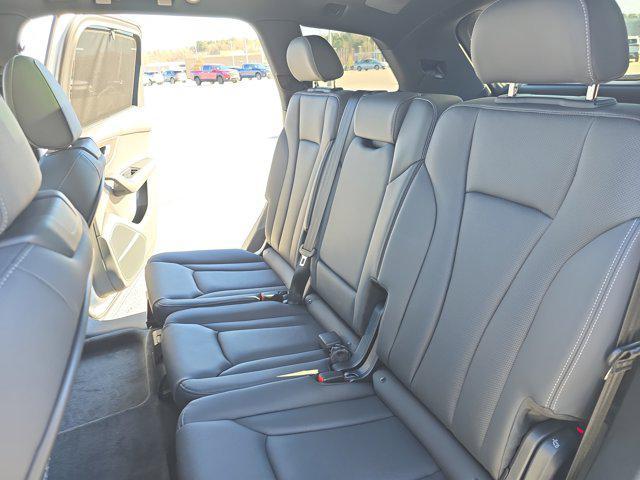 new 2026 Audi Q7 car, priced at $68,055