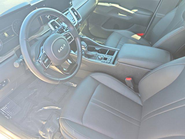 used 2023 Kia Sorento car, priced at $31,186