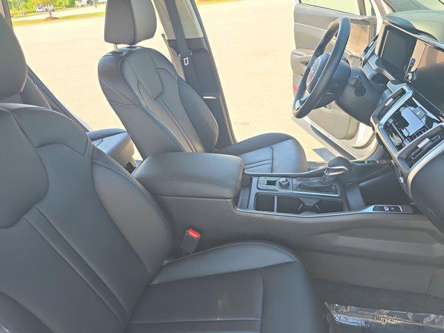 used 2023 Kia Sorento car, priced at $31,186