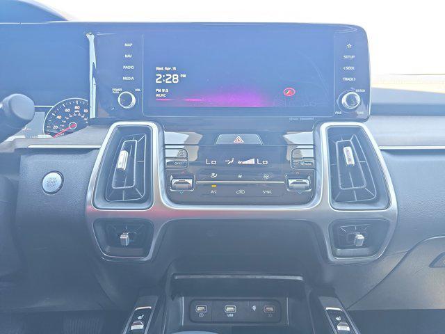 used 2023 Kia Sorento car, priced at $31,186