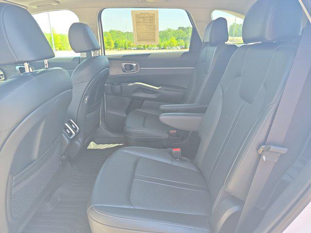 used 2023 Kia Sorento car, priced at $31,186