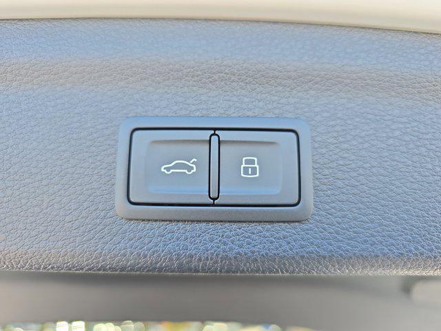 new 2025 Audi Q3 car, priced at $39,027