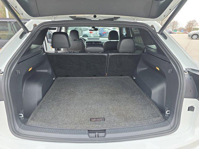 used 2022 Volkswagen Atlas Cross Sport car, priced at $27,750