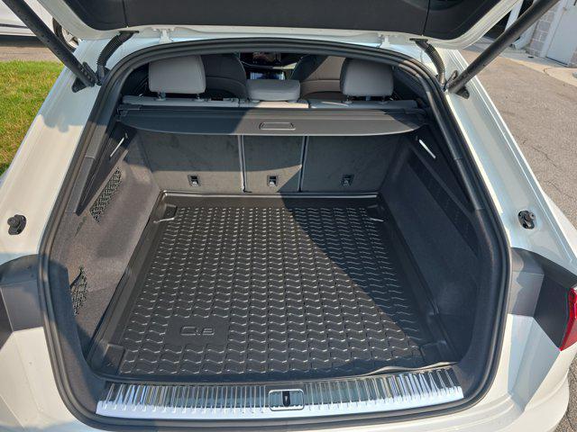 new 2025 Audi SQ8 car, priced at $101,673