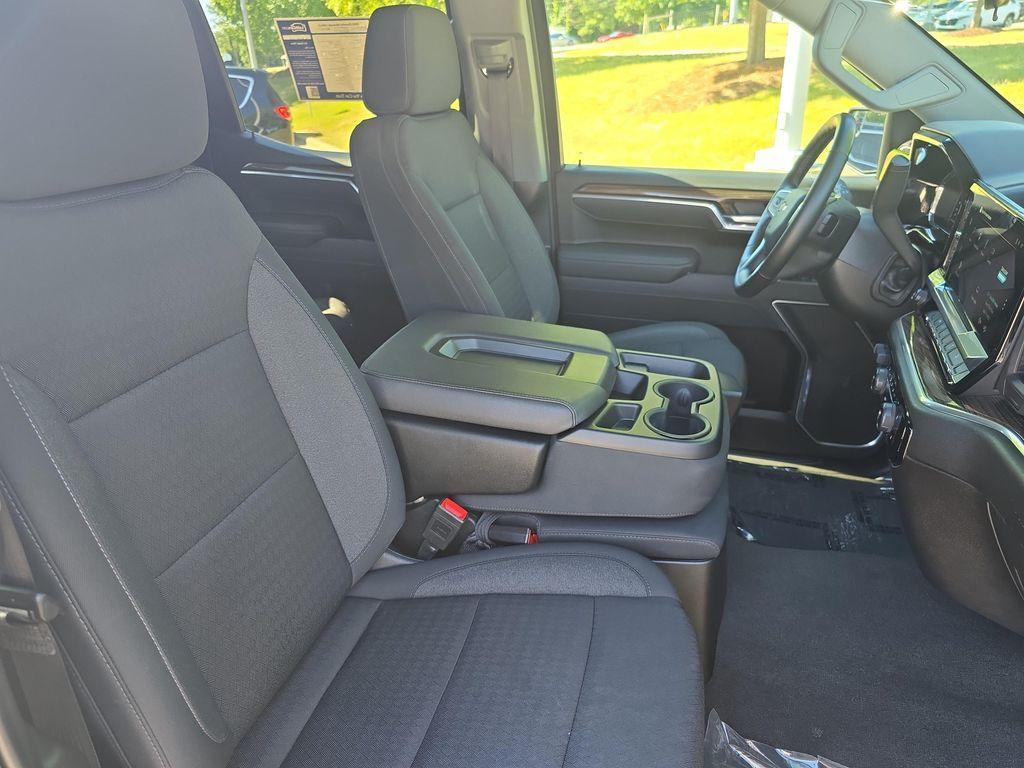 used 2025 Chevrolet Silverado 1500 car, priced at $37,648