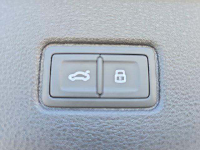 new 2026 Audi Q7 car, priced at $69,451