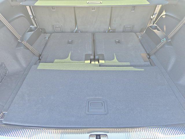 new 2026 Audi Q7 car, priced at $69,451