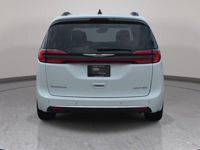 used 2023 Chrysler Pacifica car, priced at $27,576