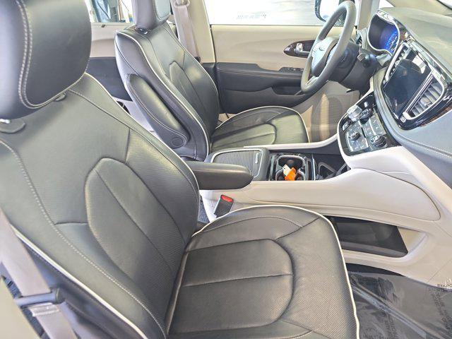 used 2023 Chrysler Pacifica car, priced at $27,576