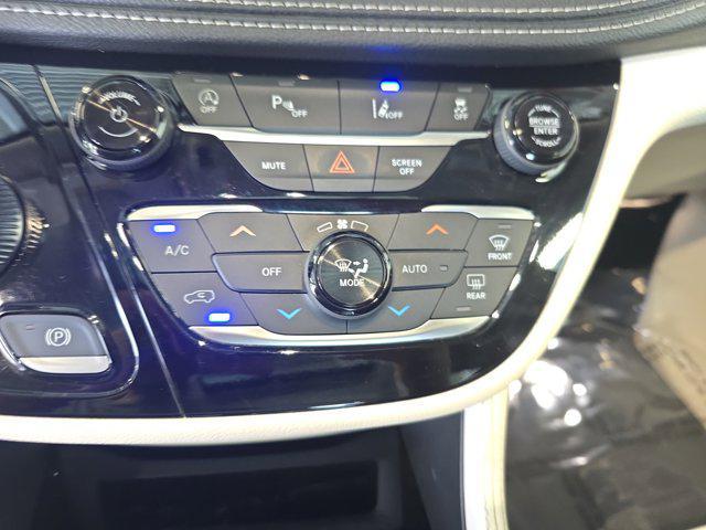 used 2023 Chrysler Pacifica car, priced at $27,576