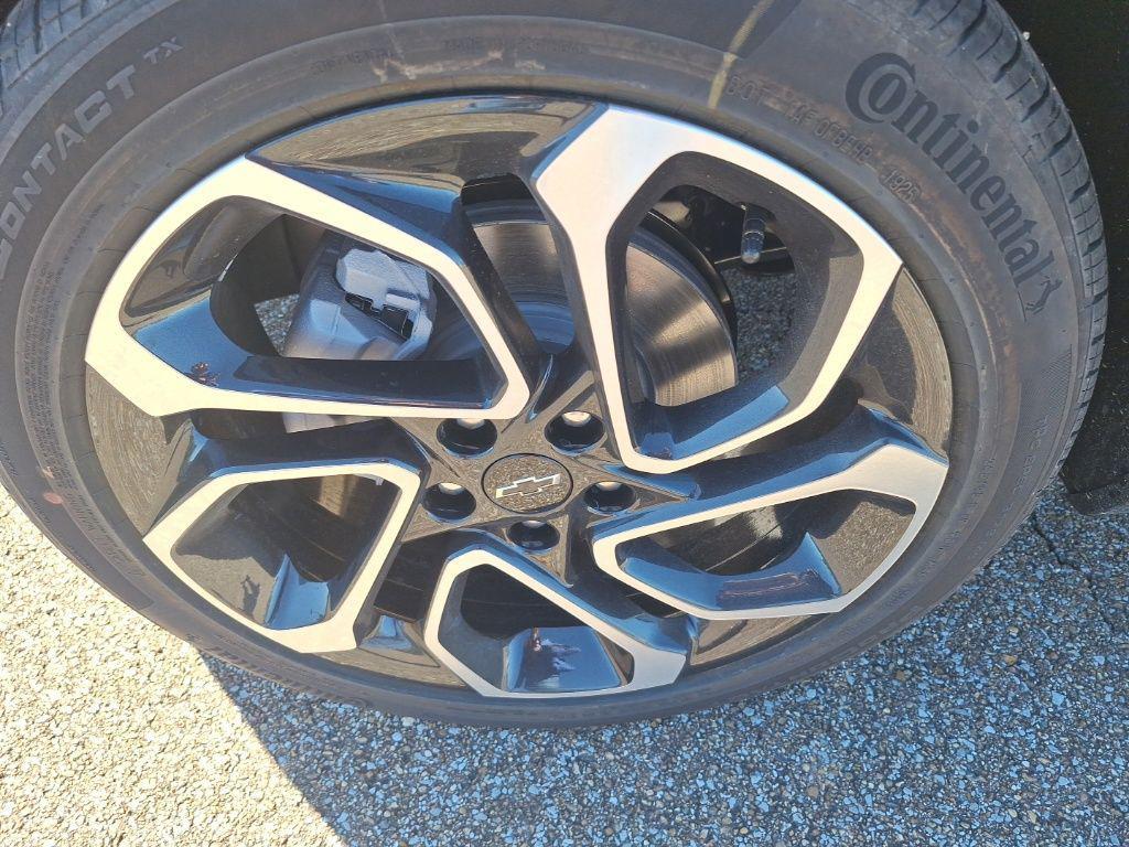 new 2026 Chevrolet Trax car, priced at $27,610