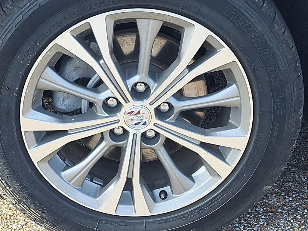 used 2023 Buick Envision car, priced at $19,500