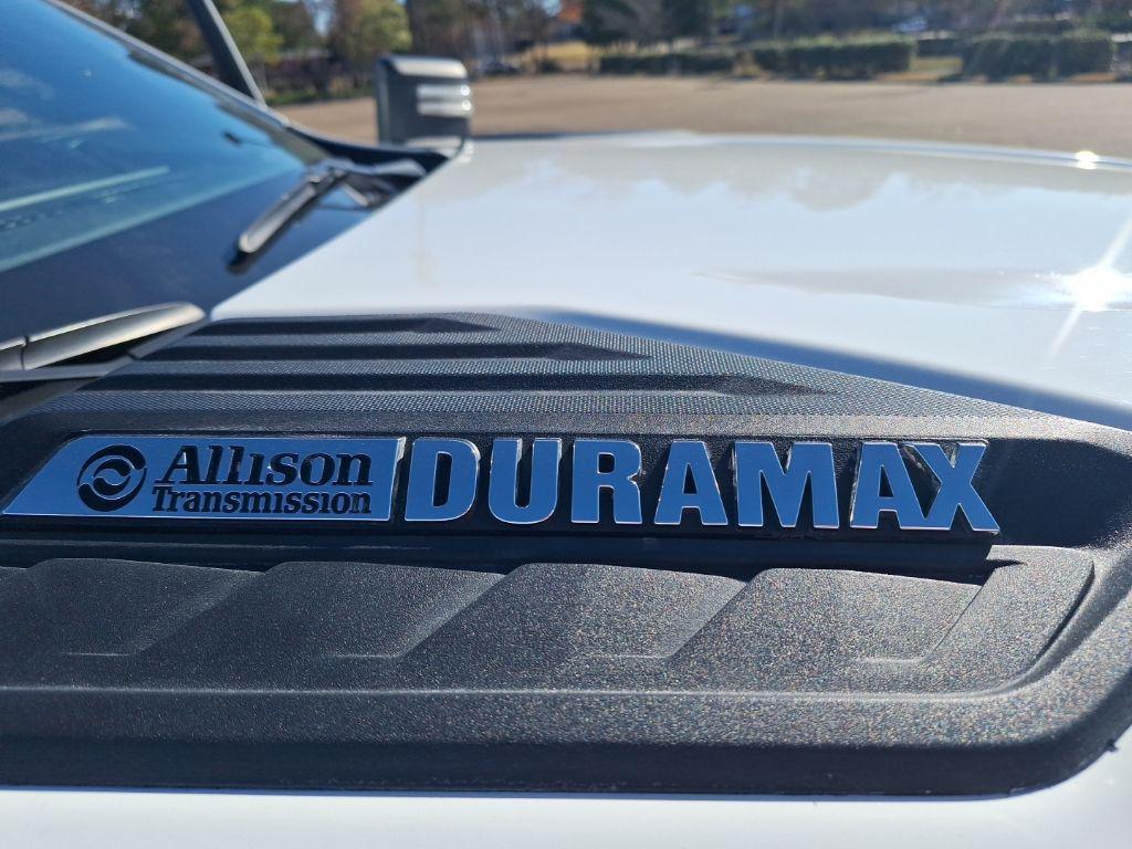 used 2024 Chevrolet Silverado 2500 car, priced at $44,500