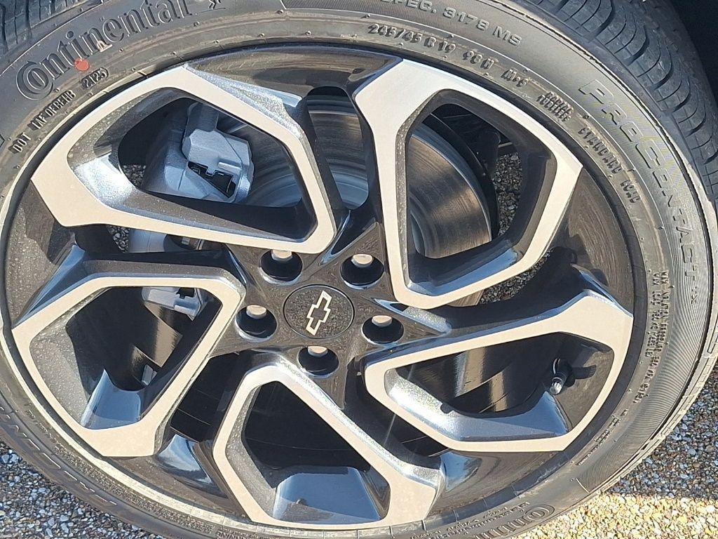 new 2026 Chevrolet Trax car, priced at $27,955