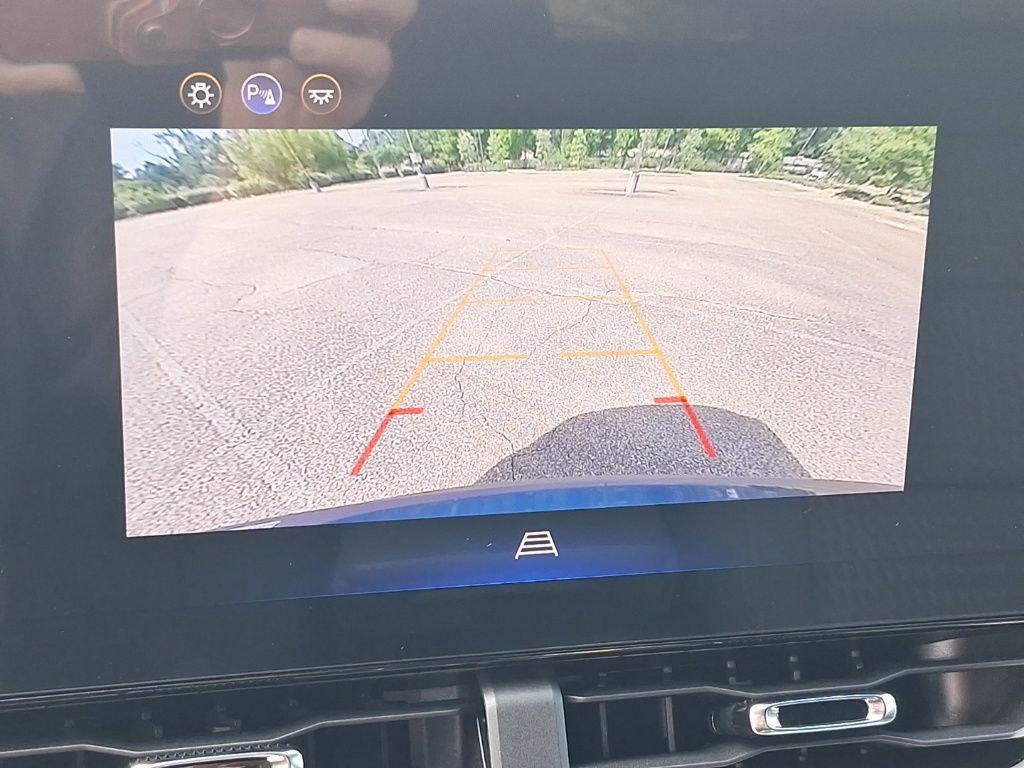 new 2026 Chevrolet Equinox car, priced at $27,650