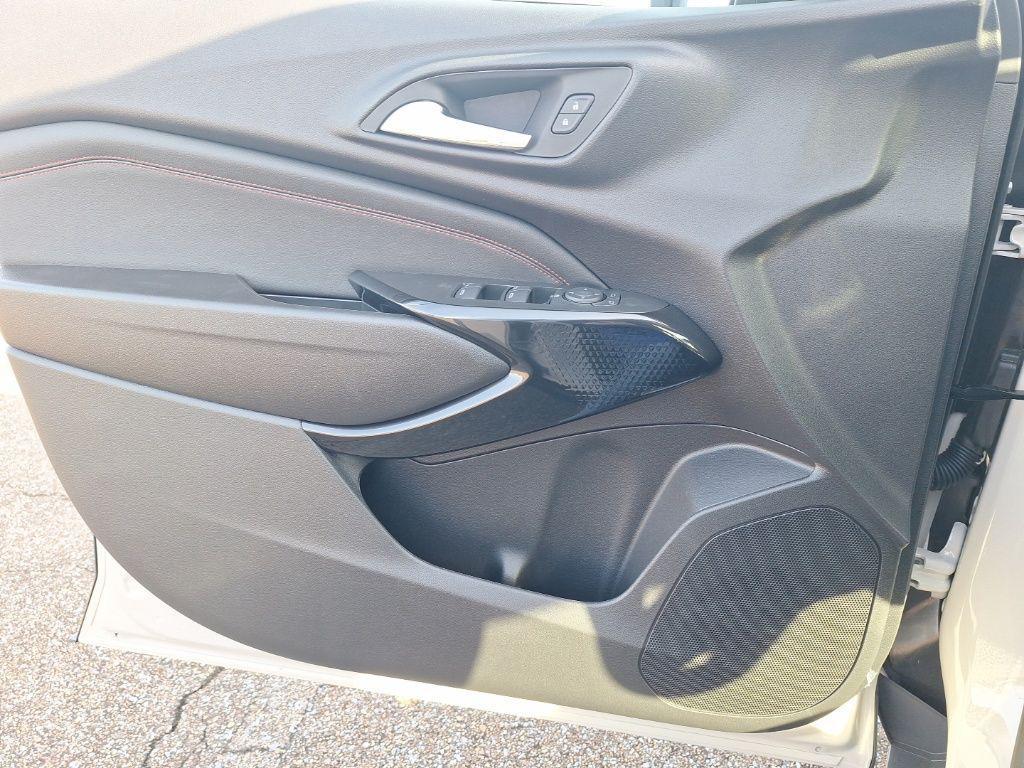 new 2026 Chevrolet Trax car, priced at $27,160