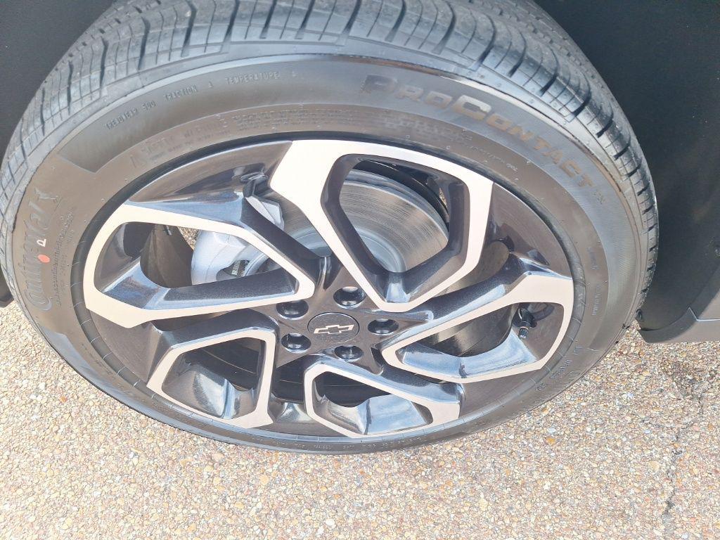 new 2026 Chevrolet Trax car, priced at $27,751