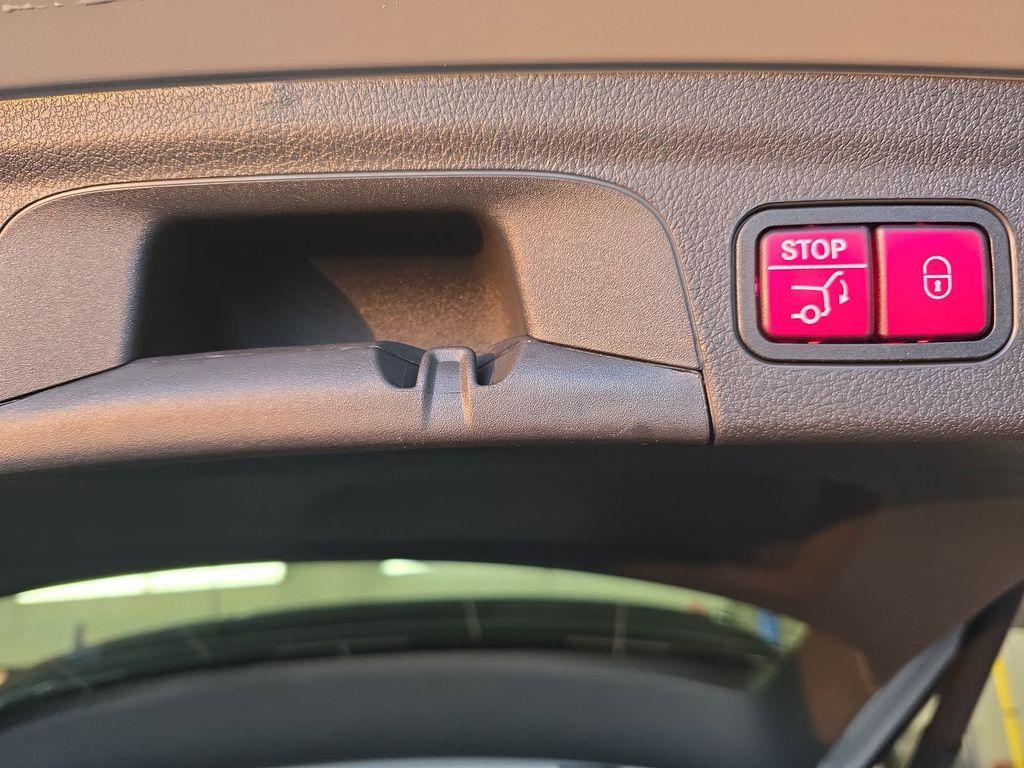 new 2026 Mercedes-Benz GLE 450 car, priced at $88,905