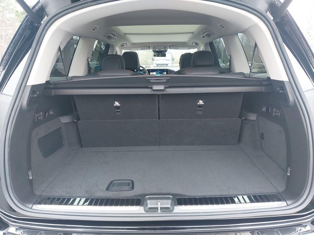 new 2025 Mercedes-Benz GLS 450 car, priced at $99,715