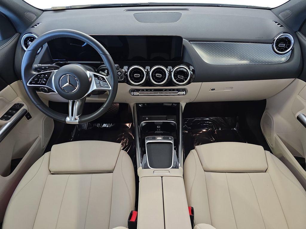 used 2026 Mercedes-Benz GLA 250 car, priced at $45,000