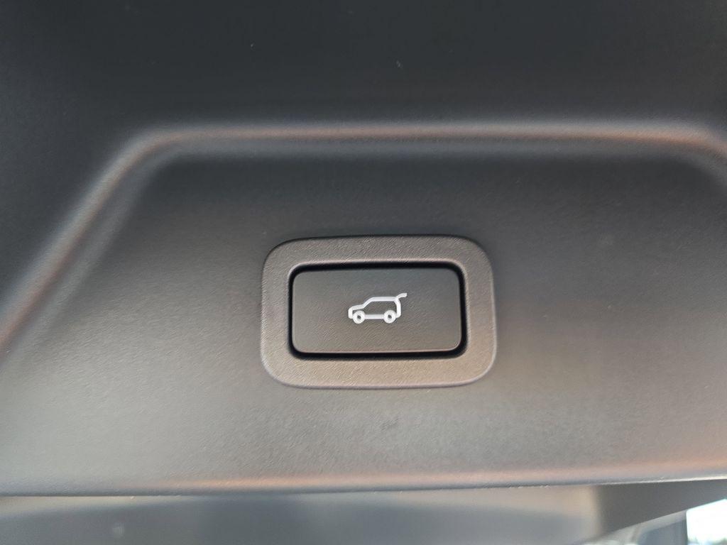 used 2019 Land Rover Range Rover car, priced at $40,000