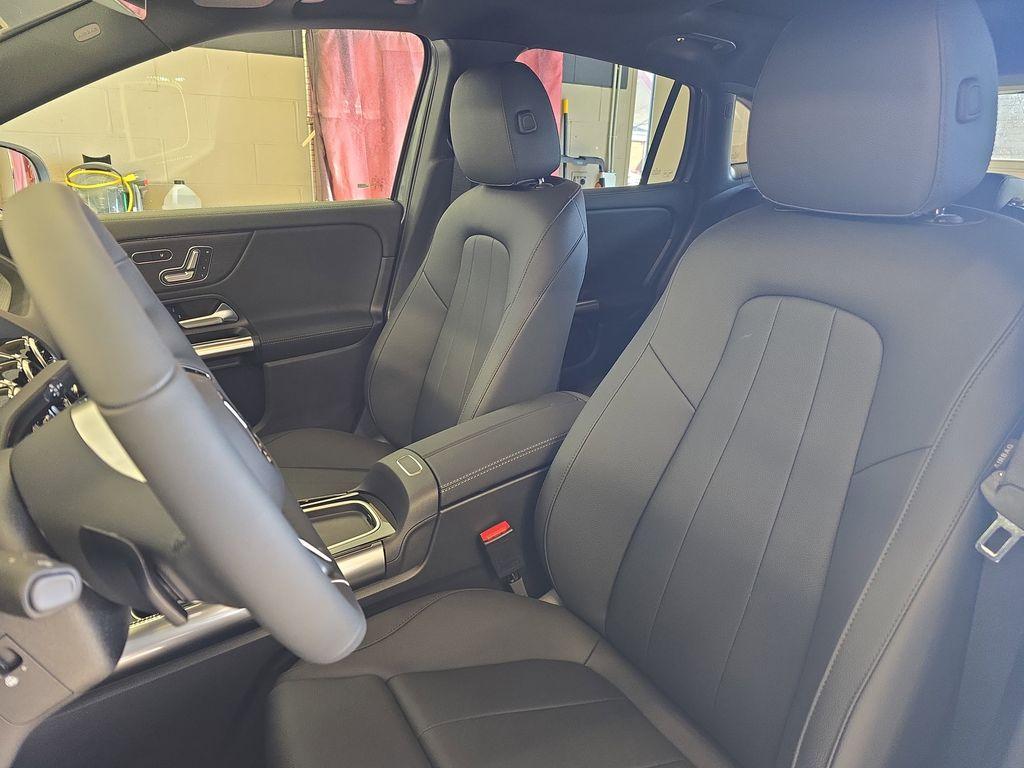 new 2026 Mercedes-Benz GLA 250 car, priced at $46,595