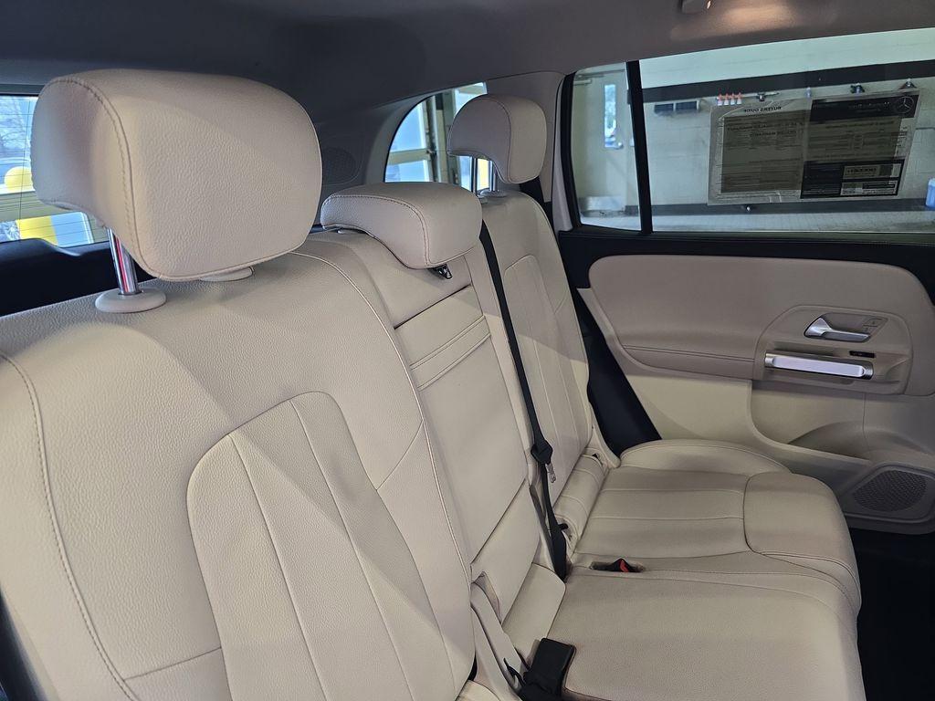 used 2021 Mercedes-Benz GLB 250 car, priced at $21,545